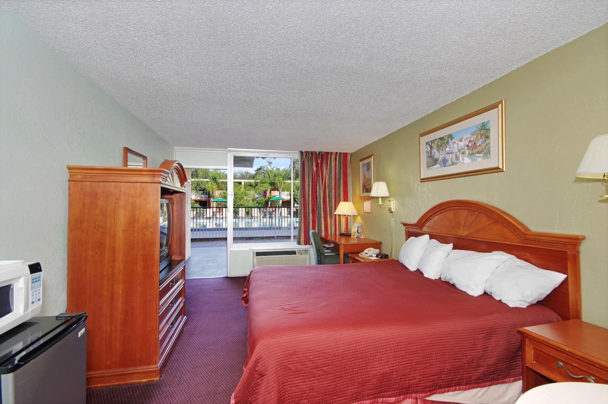Howard Johnson By Wyndham Tropical Palms Kissimmee Exterior foto